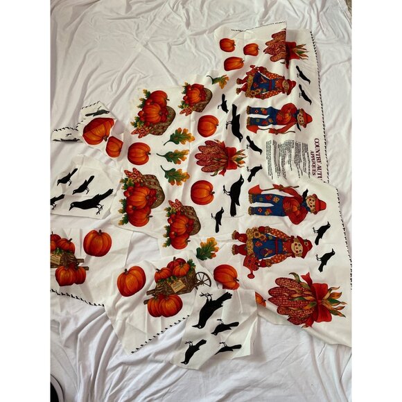 Vintage Christmas & Holiday Fabric Panels For Crafts & Sewing Projects - Picture 9 of 9